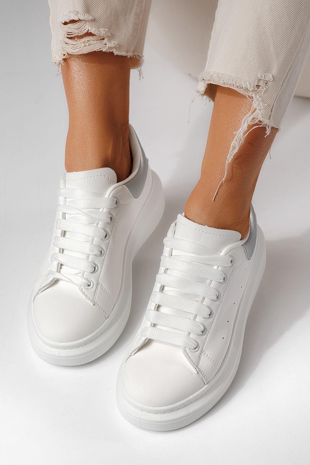 Női fehér sportcipő ekológikus bőrből Raya #24198