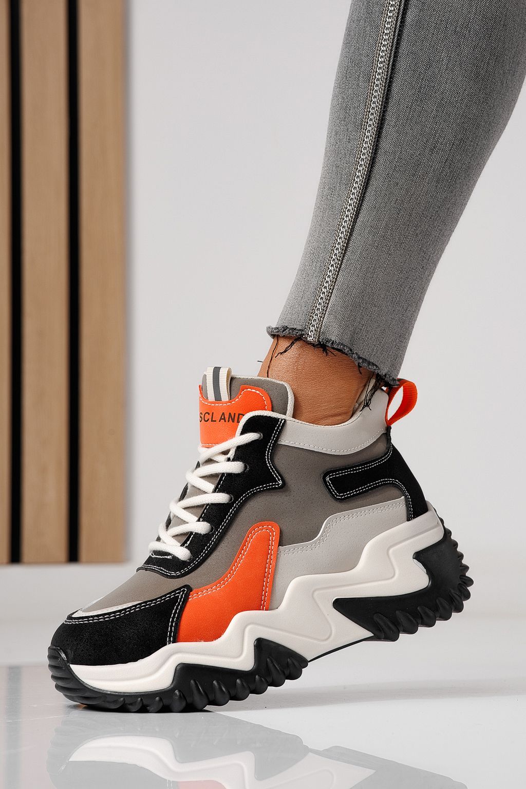 Női szürke sportcipő ekológikus bőrből Maya #24157