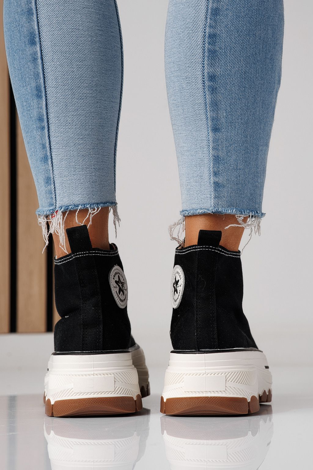 Női fekete textil tornacipő Seline #24184