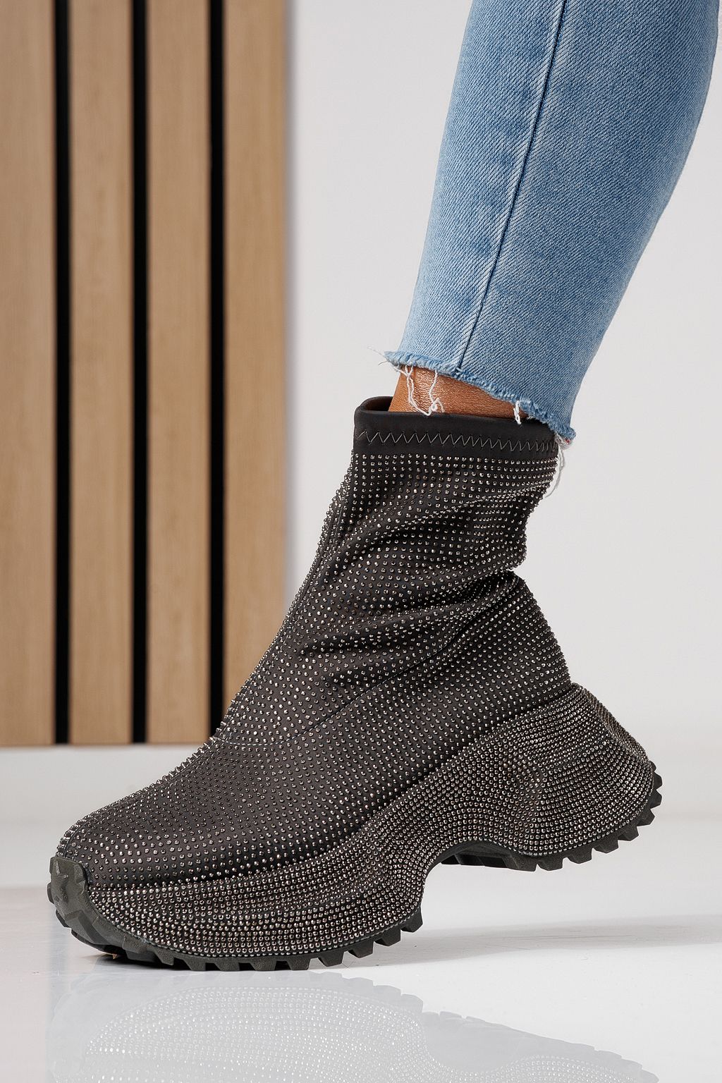 Női sportcipők szürke textil anyagból készült Ines #24121