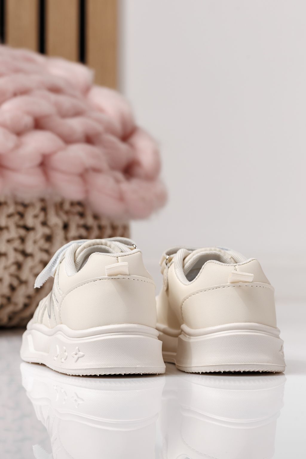 Gyerekcipők fehér öko bőrből készült Alina #24040