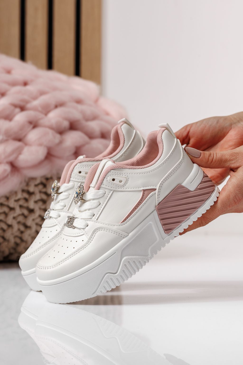 Gyerekcipők rózsaszín öko bőrből készült Ariana #24015