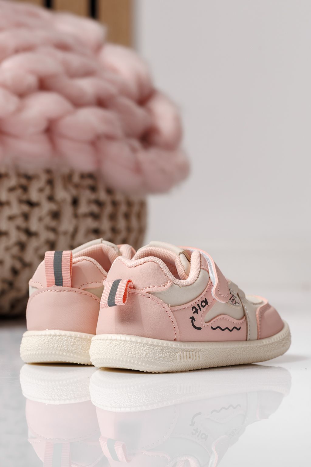 Gyerekcipők rózsaszín öko bőrből készült Adda #24016