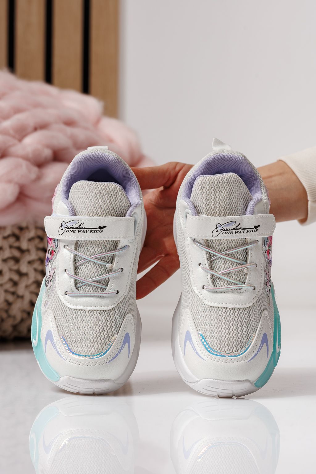 Gyerekcipők mályvaszínű textil anyagból készült Flori #24037