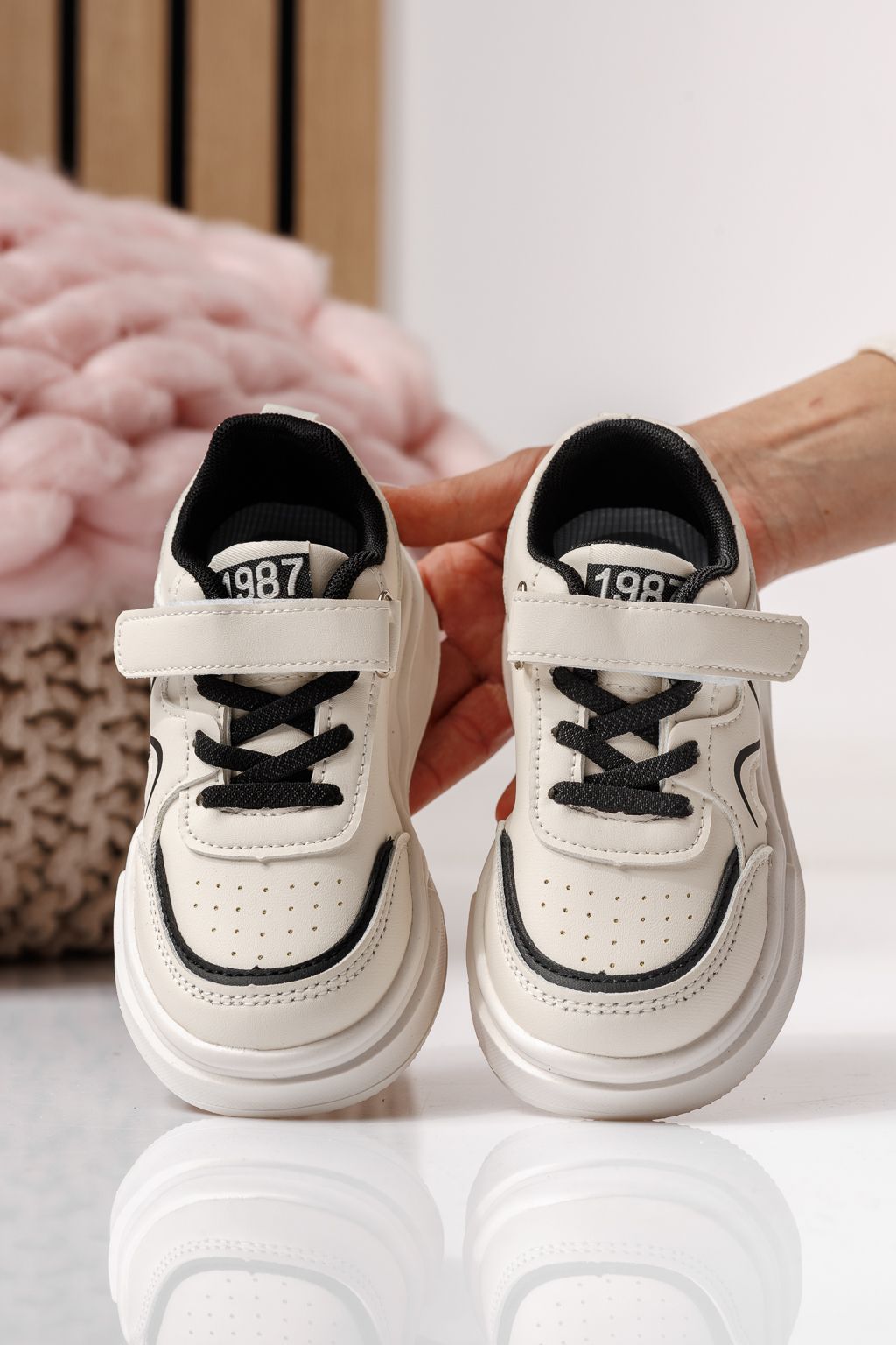 Gyerekcipők fekete öko bőrből készült Alina #24033