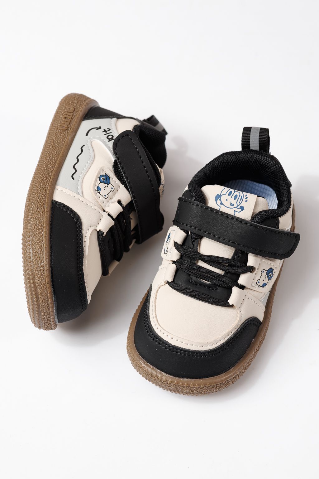 Gyerekcipők fekete öko bőrből készült Adda #24017