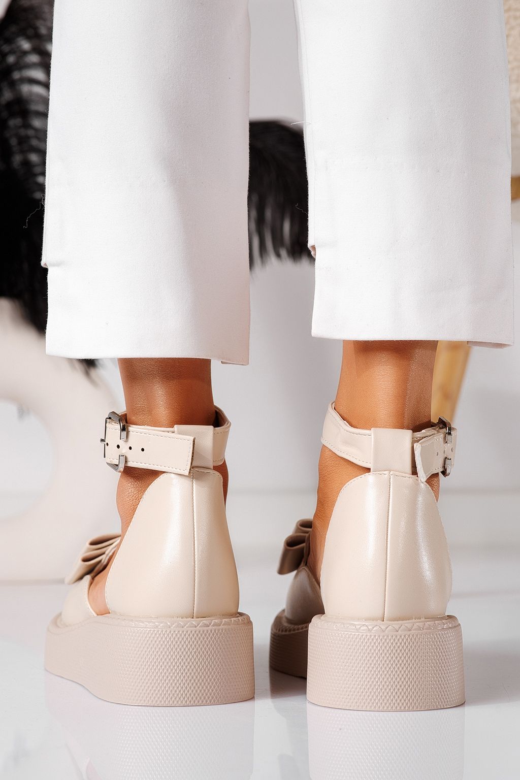 Willy Női Alkalmi Cipő Bézs Ökológiai Bőrből #24211