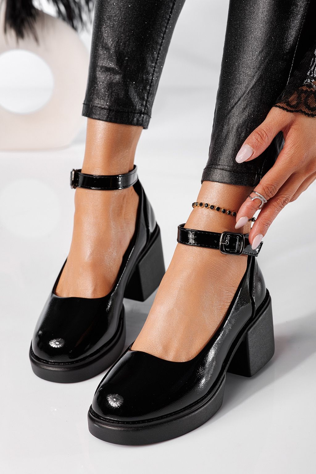 Troya Női Alkalmi Cipő Fekete Ökológiai Lakkbőr #24225