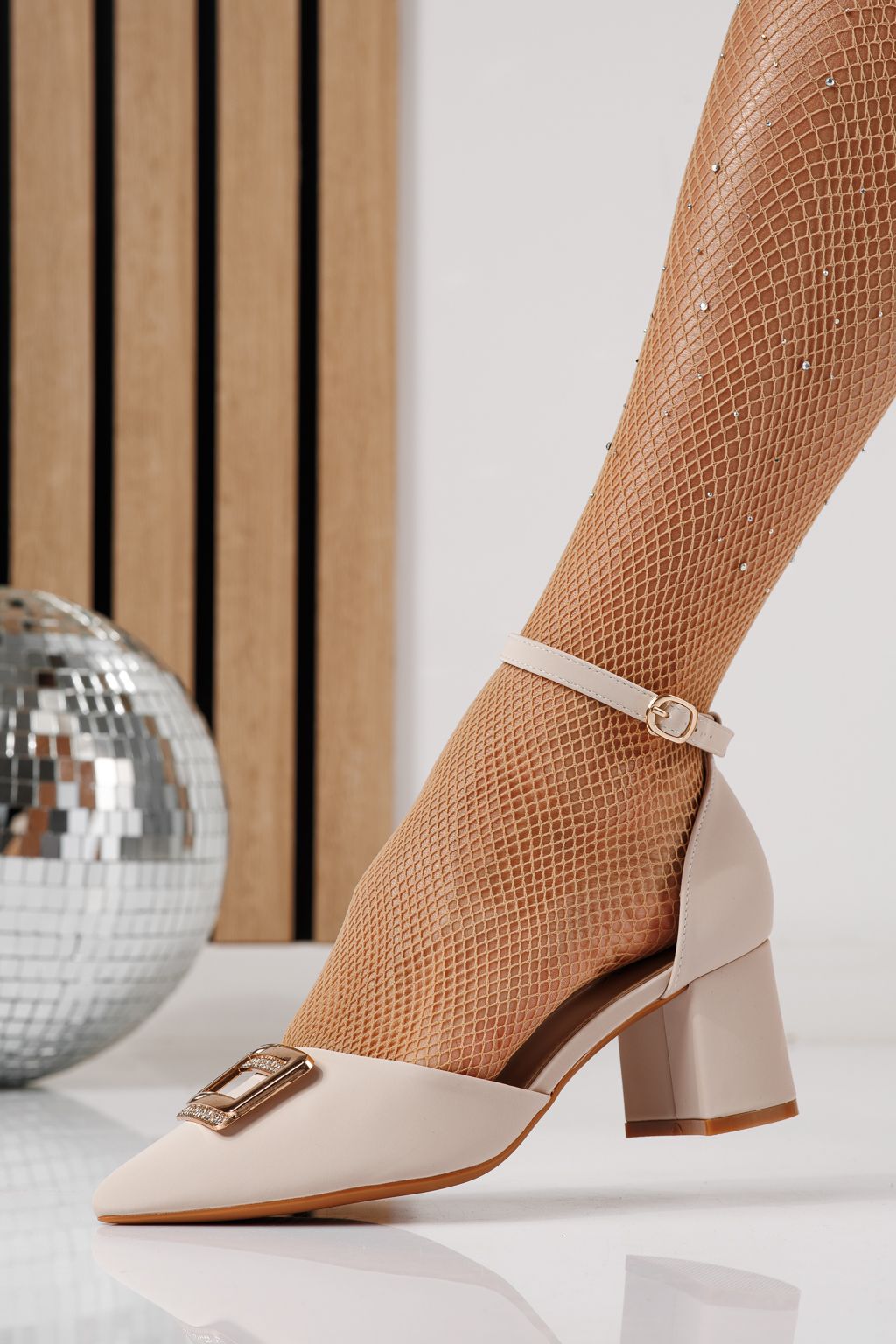 Pantofi cu toc dama bej din piele ecologica Adina #24244