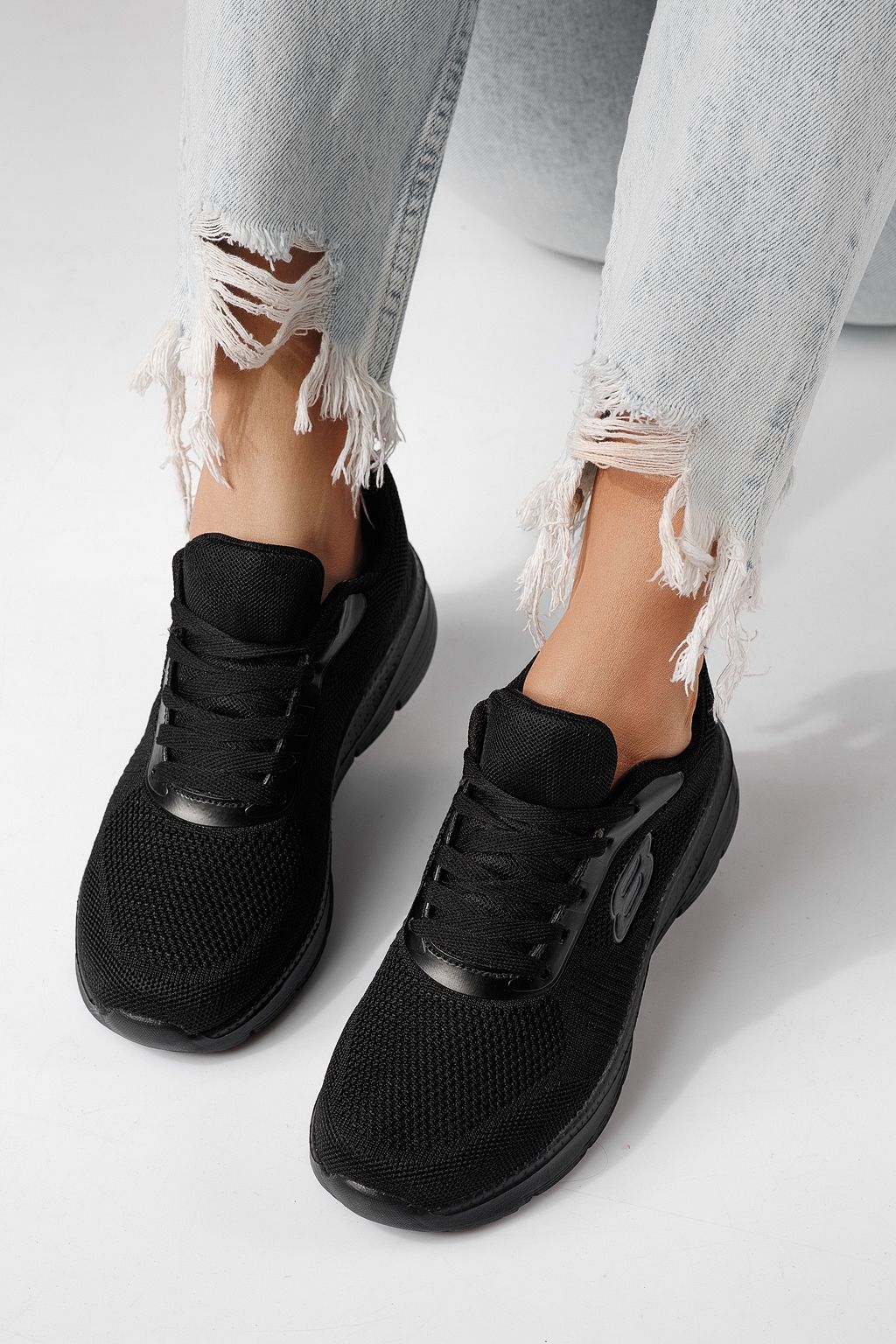 Mia Női Sportcipő Fekete Textil Anyagból #24288