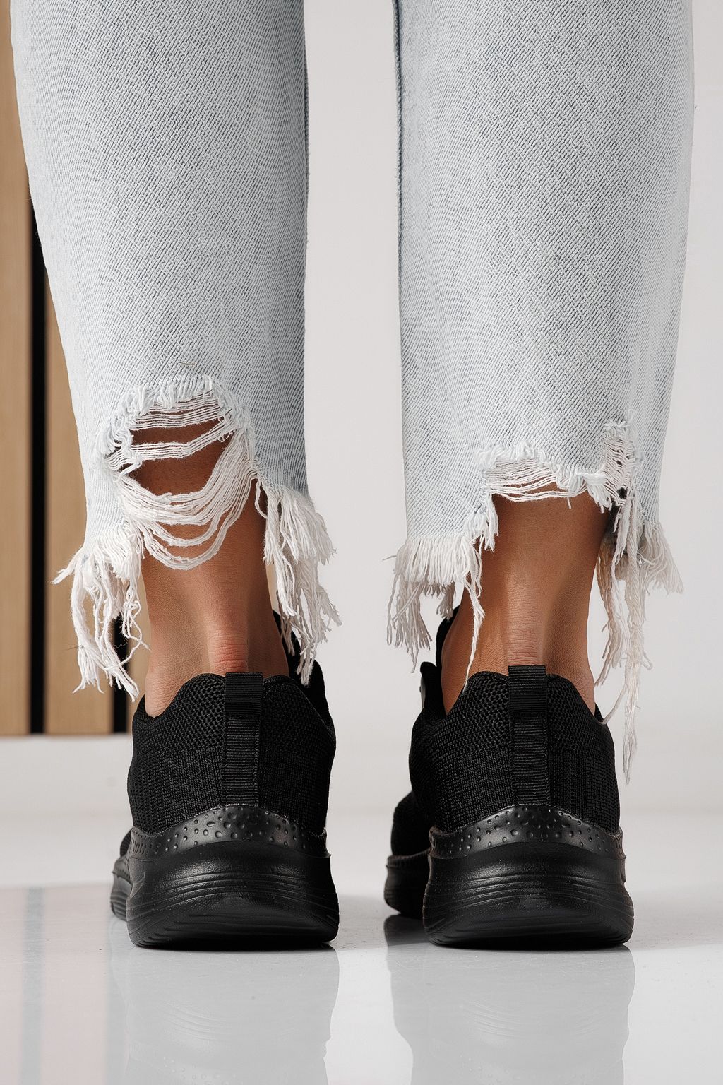 Mia Női Sportcipő Fekete Textil Anyagból #24288