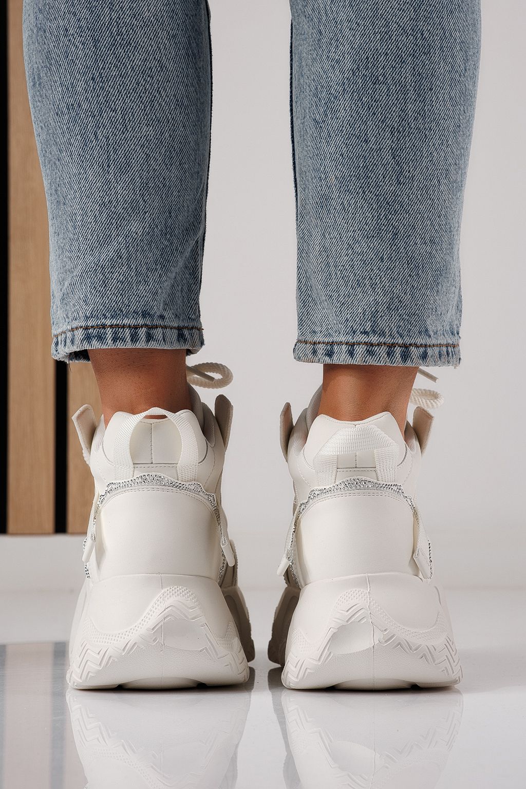 Női fehér színű ekológikus bőrből készült tornacipő Alberta #24230