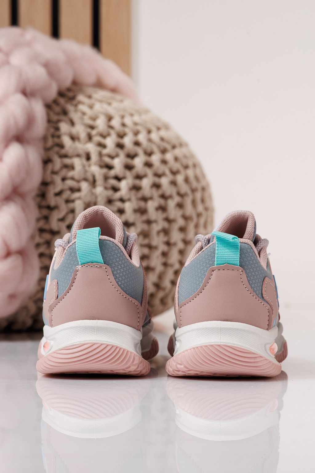 Gyerekcipők rózsaszín öko bőrből készült Calista #24368