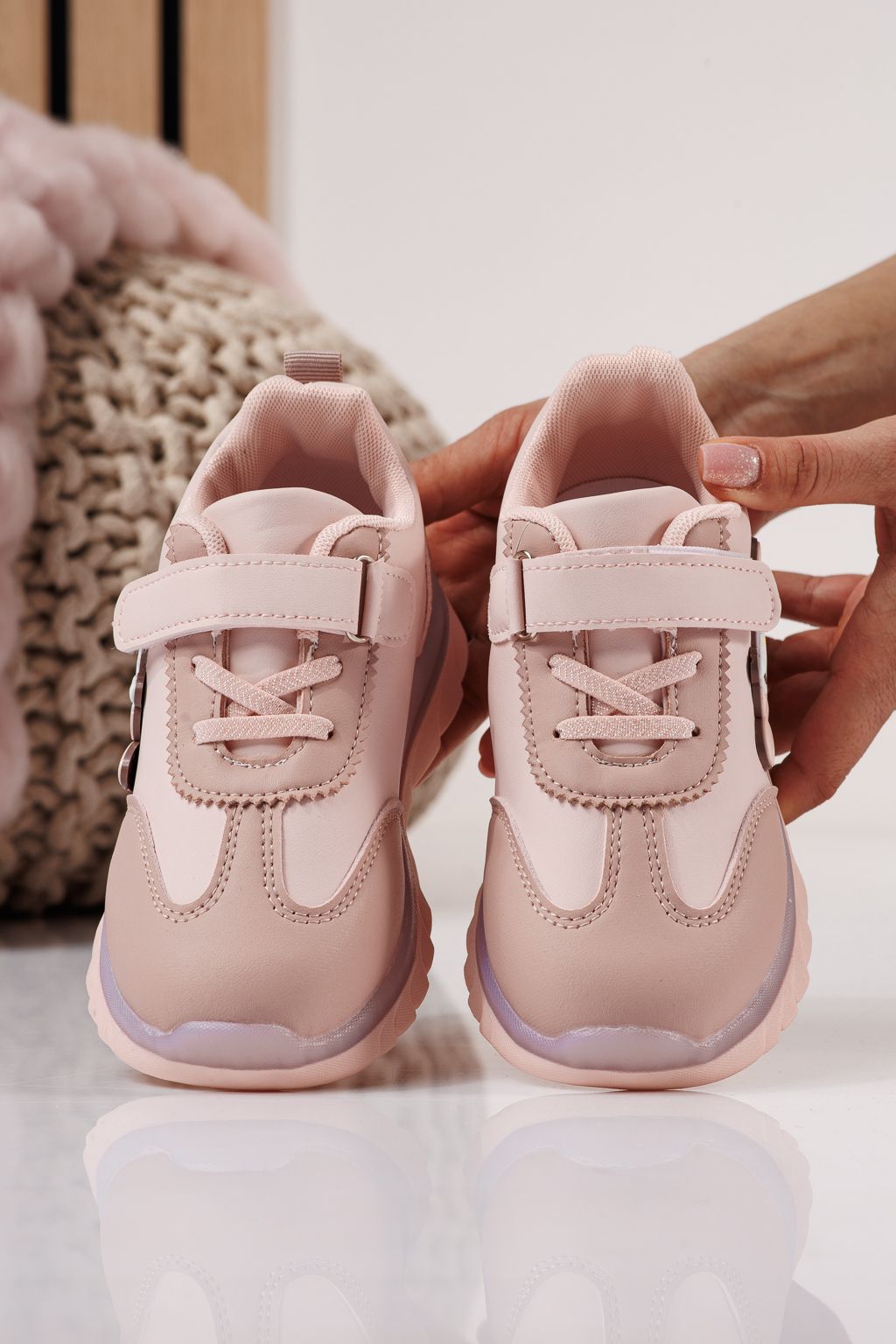 Gyerekcipők rózsaszín öko bőrből készült Luna #24332