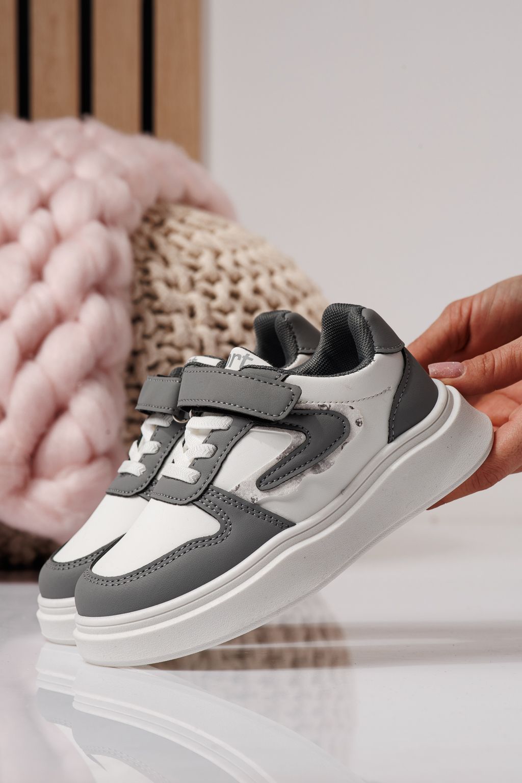 Gyerekcipők szürke öko bőrből készült Isabella #24361