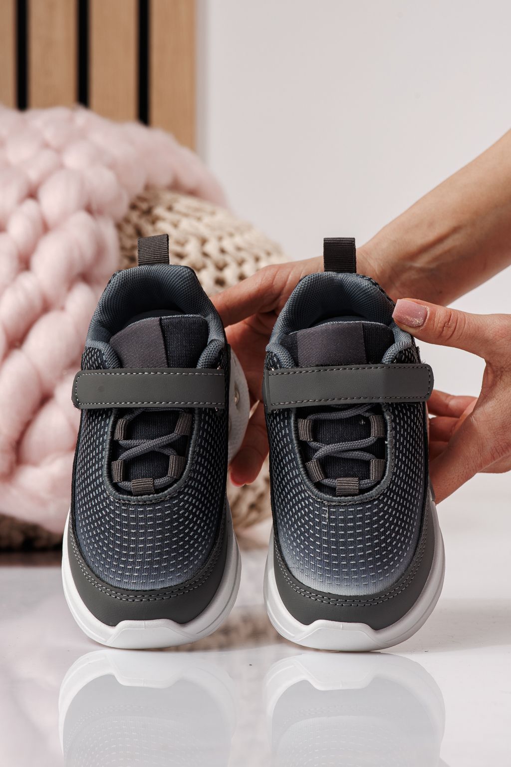 Gyerekcipők szürke textil anyagból készült Victoria #24356