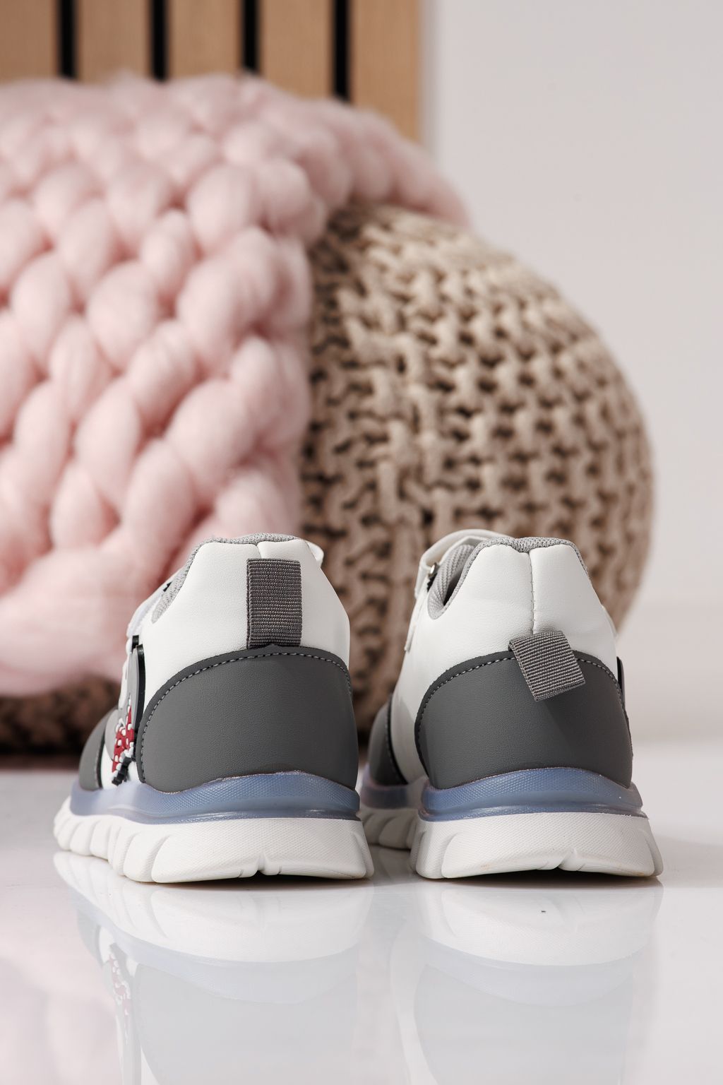 Gyerekcipők szürke öko bőrből készült Luna #24331