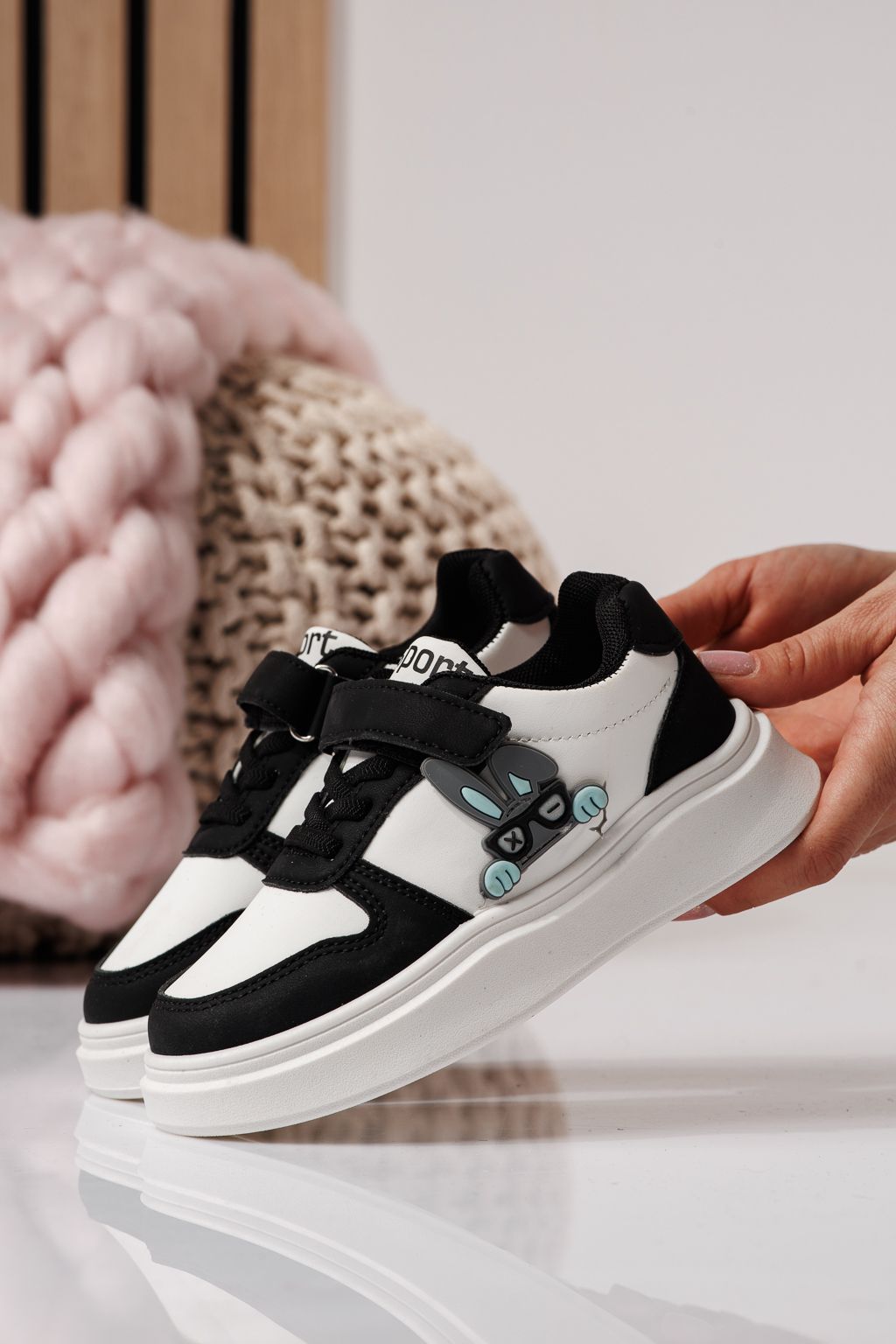 Gyerekcipők fekete öko bőrből készült Zaria #24378