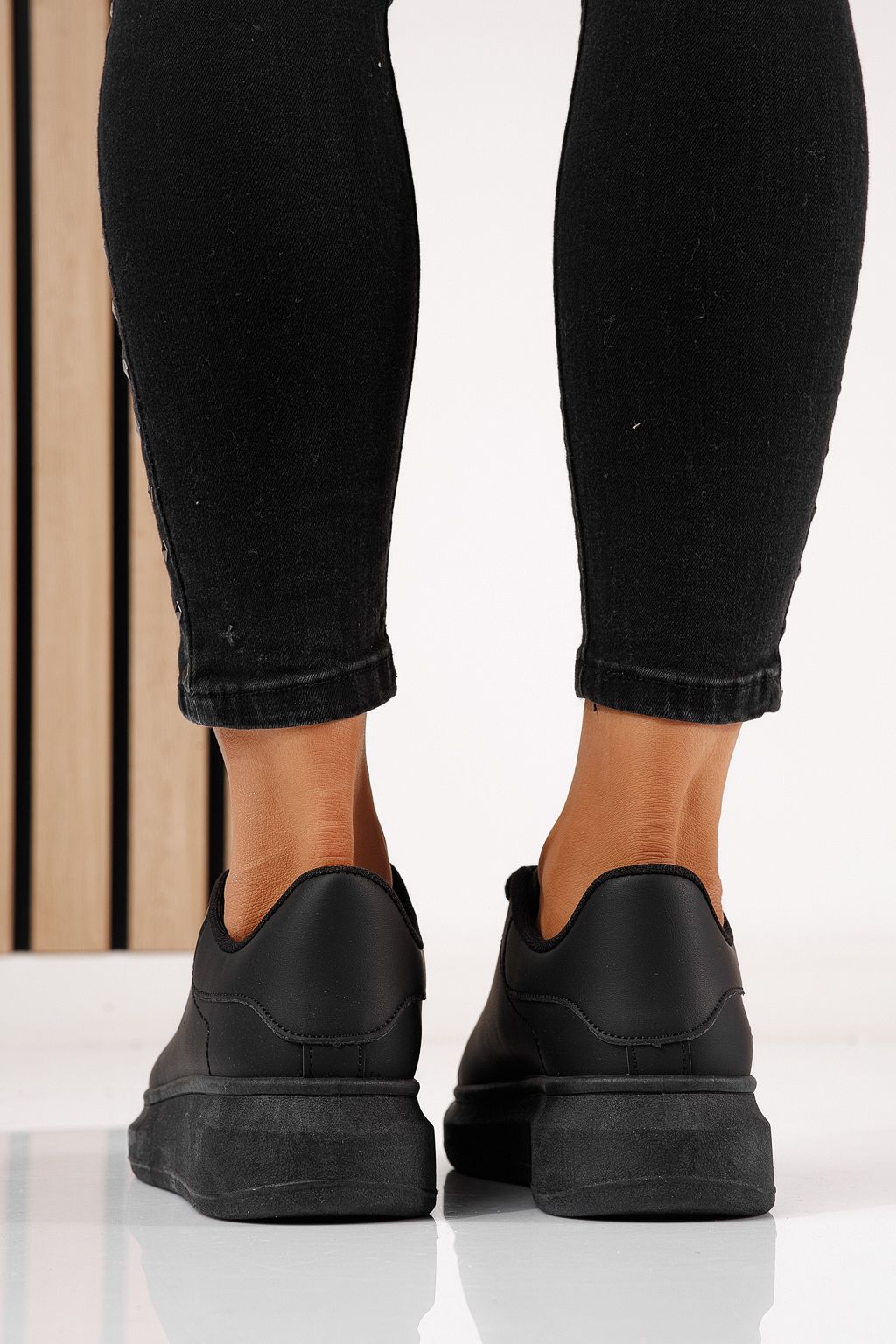 Női sportcipők fekete öko bőrből készült Sofia #24323