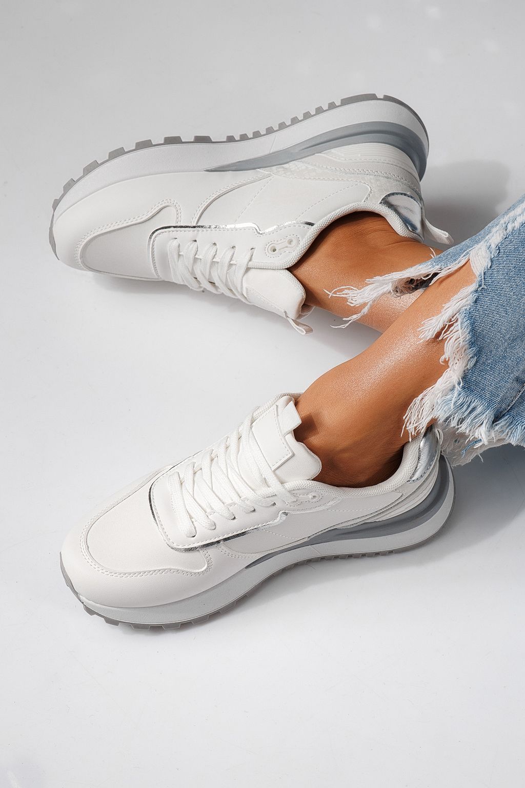 Női sportcipők fehér textil anyagból készült Ava  #24320