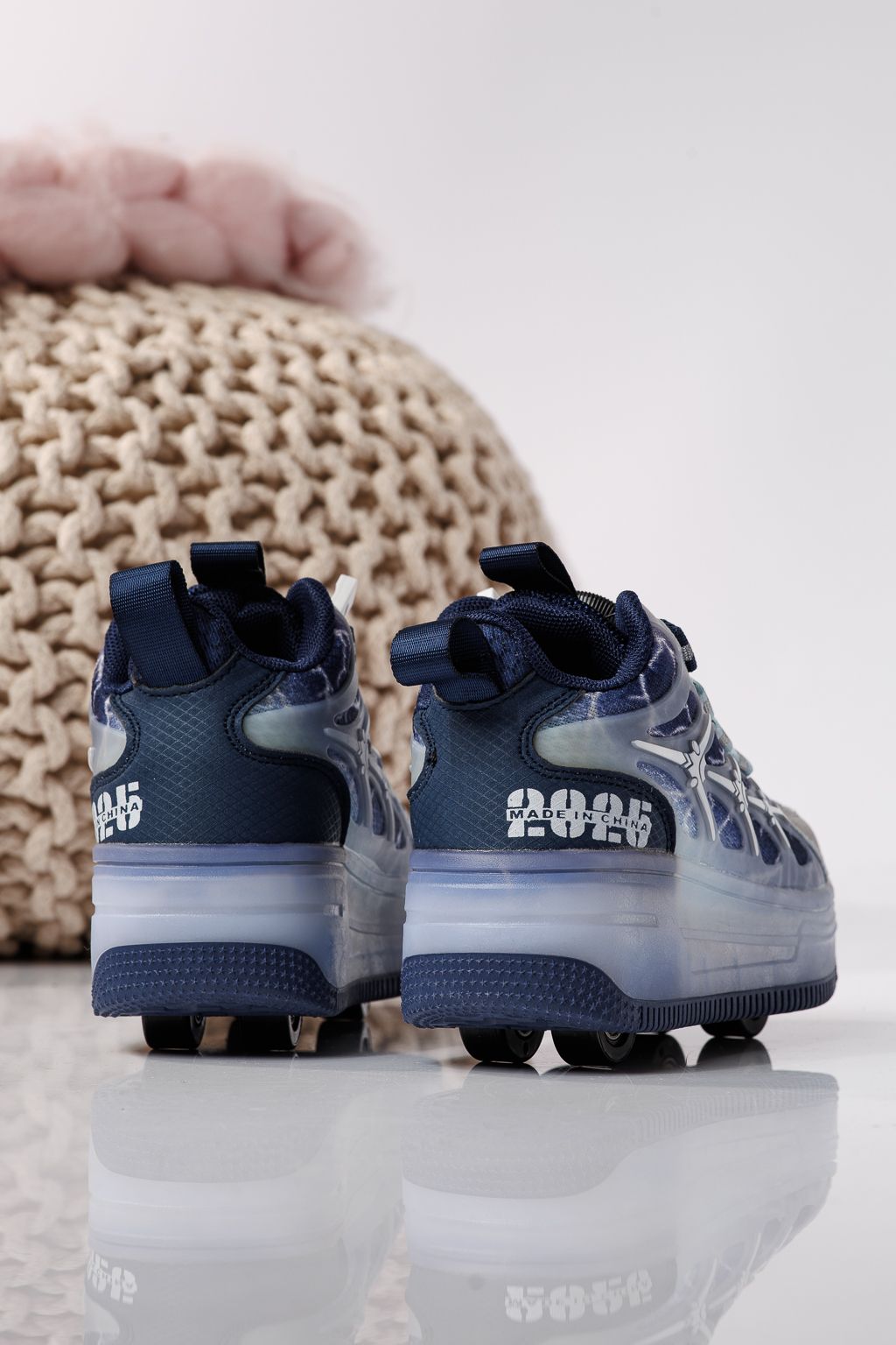 Görgős sportcipő kék textil anyagból készült Carla #24394