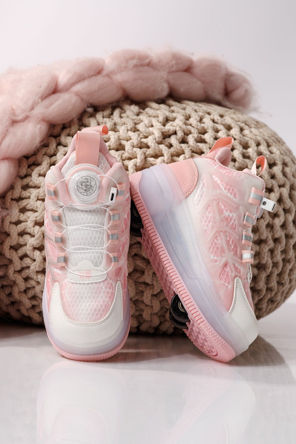 Görgős sportcipő rózsaszín textil anyagból készült Carla #24395