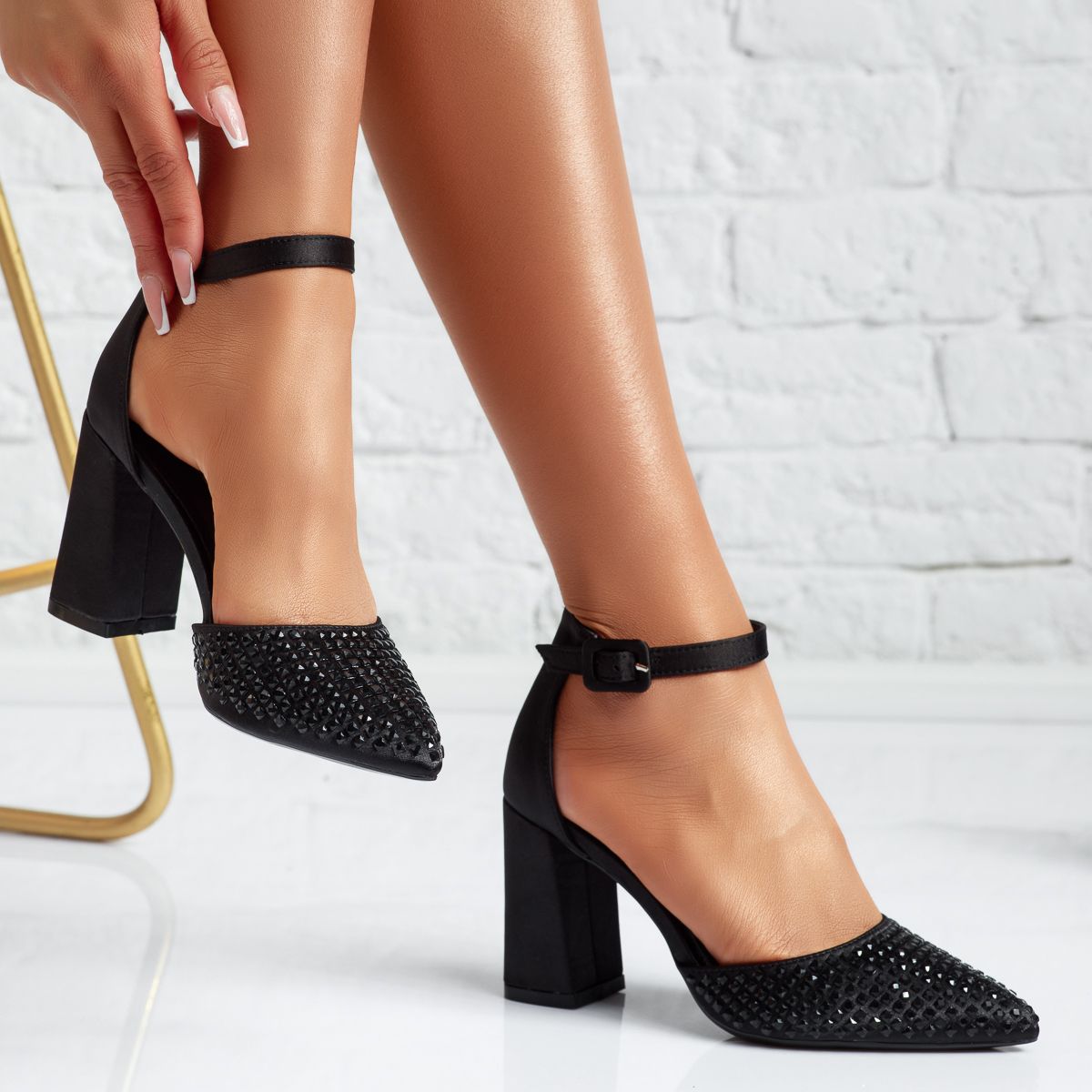 Női fehér szatén magassarkú Iulia #24445