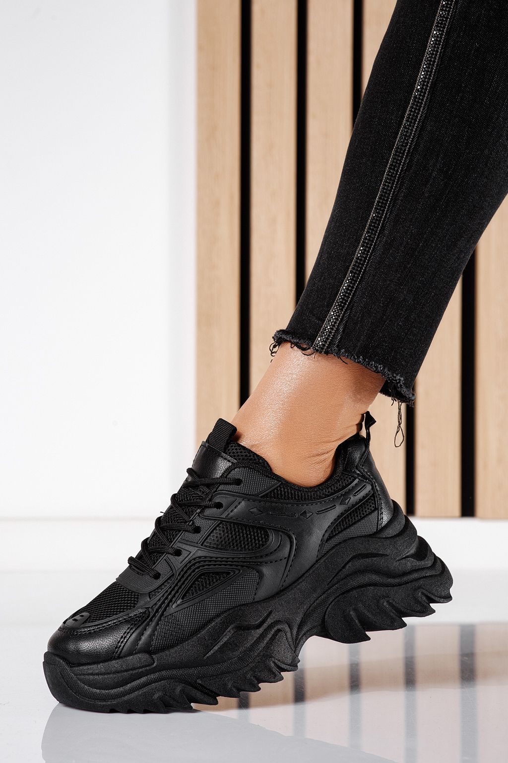 Edith Női Sportcipő Fekete Textil Anyagból #24453