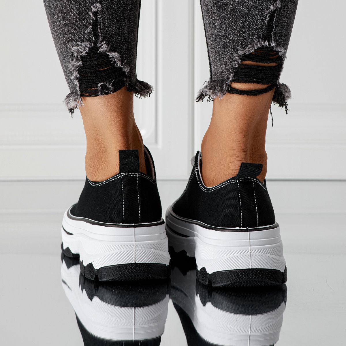 Női fekete textil tornacipő Zoe #24487