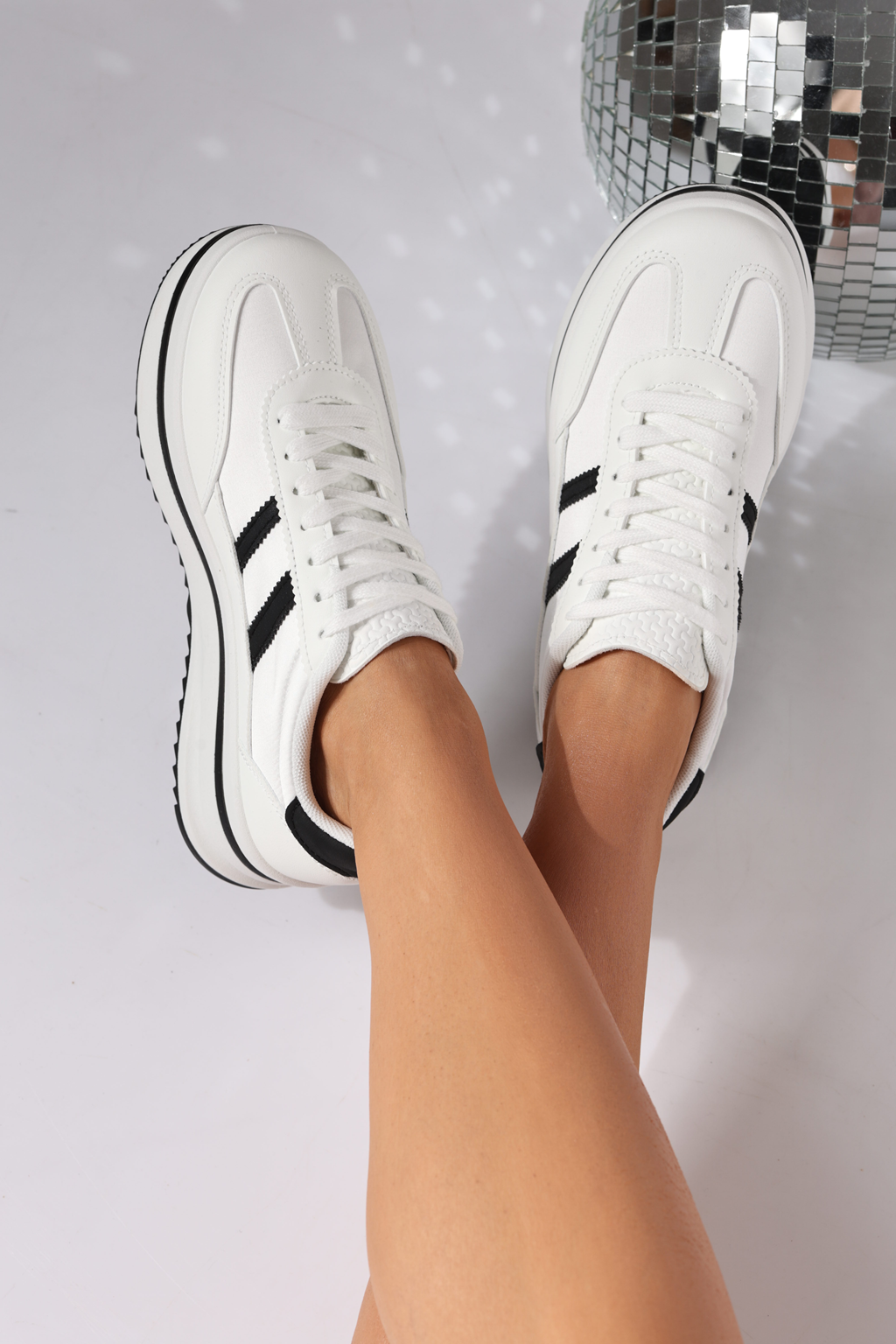 Női sportcipők fehér öko bőrből készült Diana2 #24476