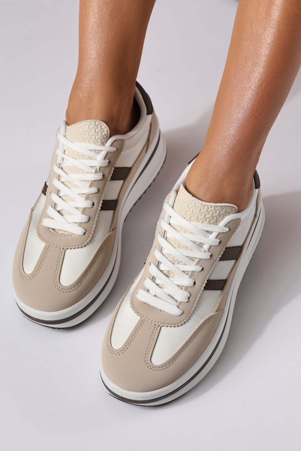 Női sportcipők bézs öko bőrből készült Diana2 #24475