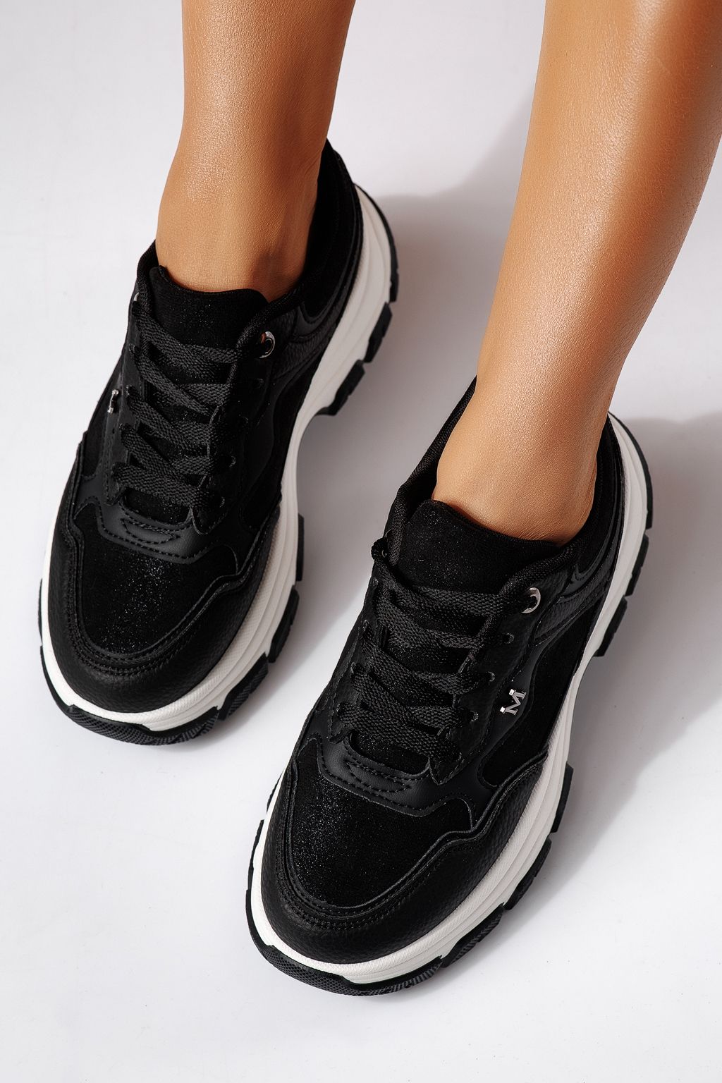 Női sportcipők fekete öko bőrből készült Savina #24495