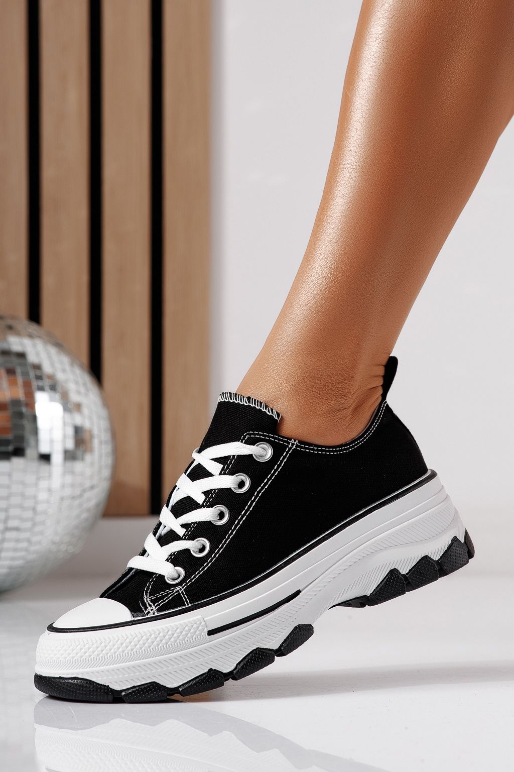 Női fekete textil tornacipő Zoe #24487