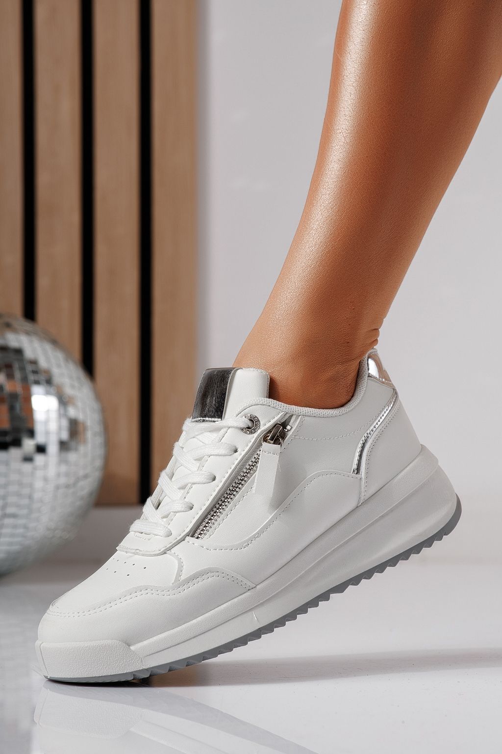 Női sportcipők szürke öko bőrből készült Alana #24416