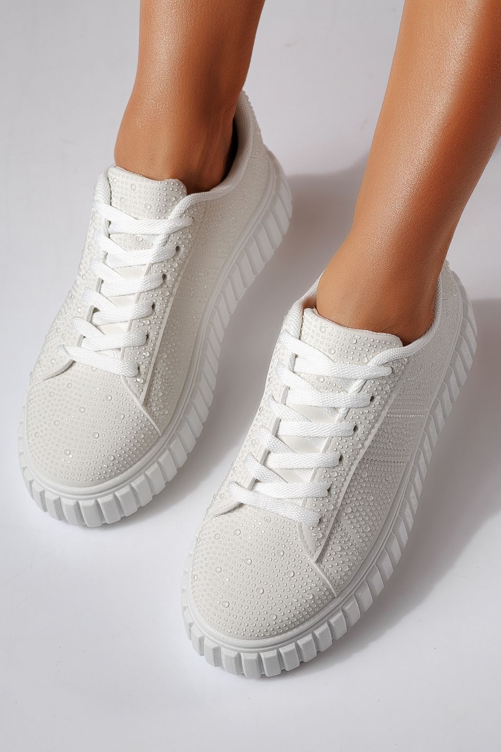 Női fehér színű, ekológikus bőrből készült tornacipő Loris #24403