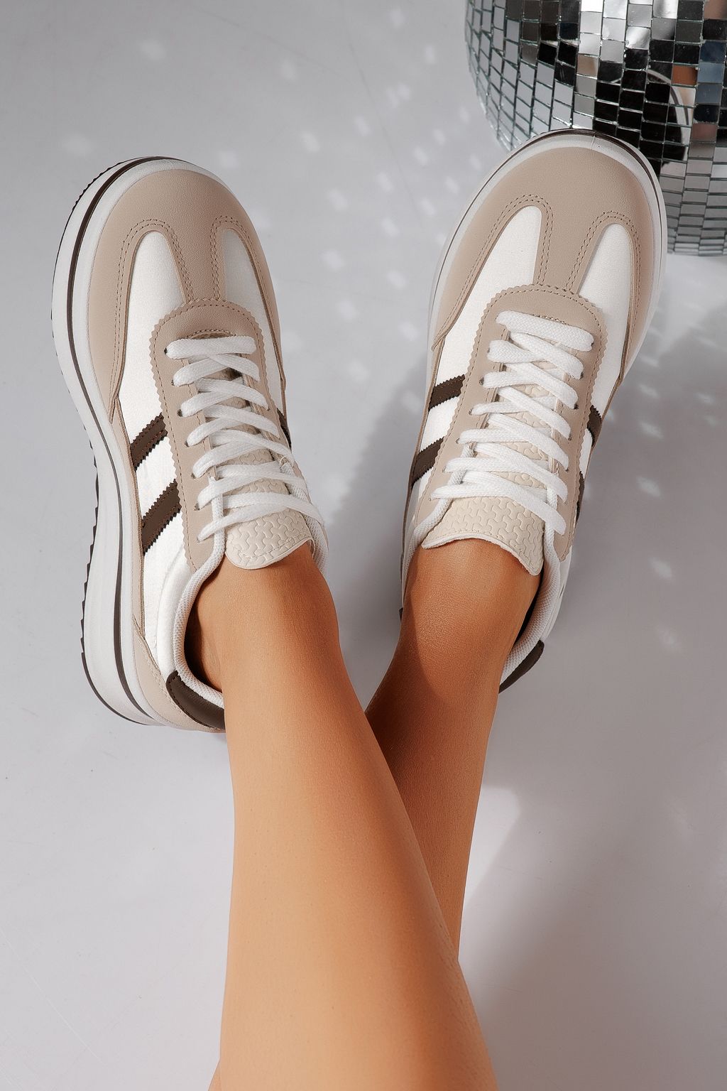 Női sportcipők bézs öko bőrből készült Diana2 #24475