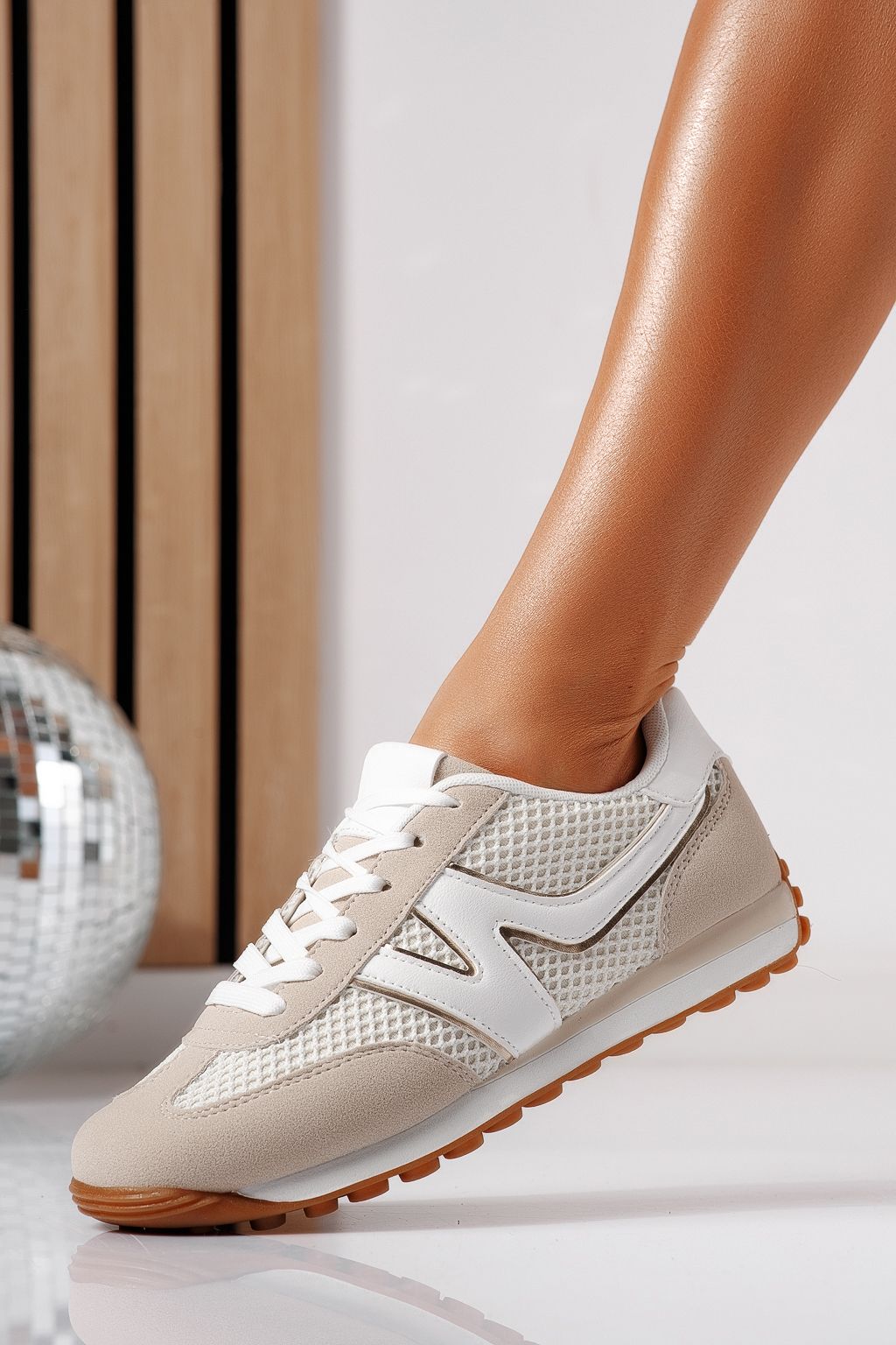 Női sportcipők bézs öko bőrből készült Federica #24474