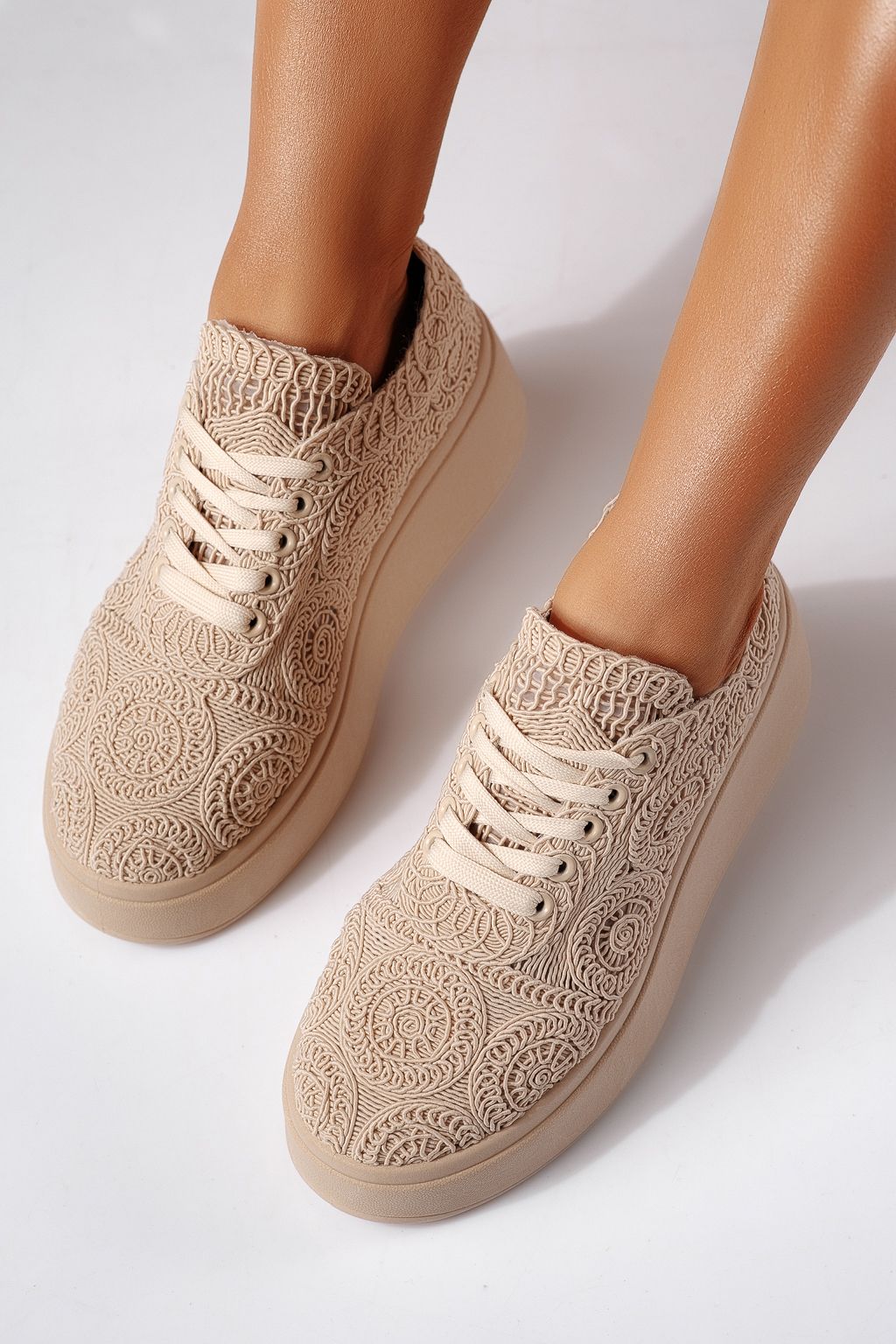 Női sportcipők bézs textil anyagból készült Loretta #24490