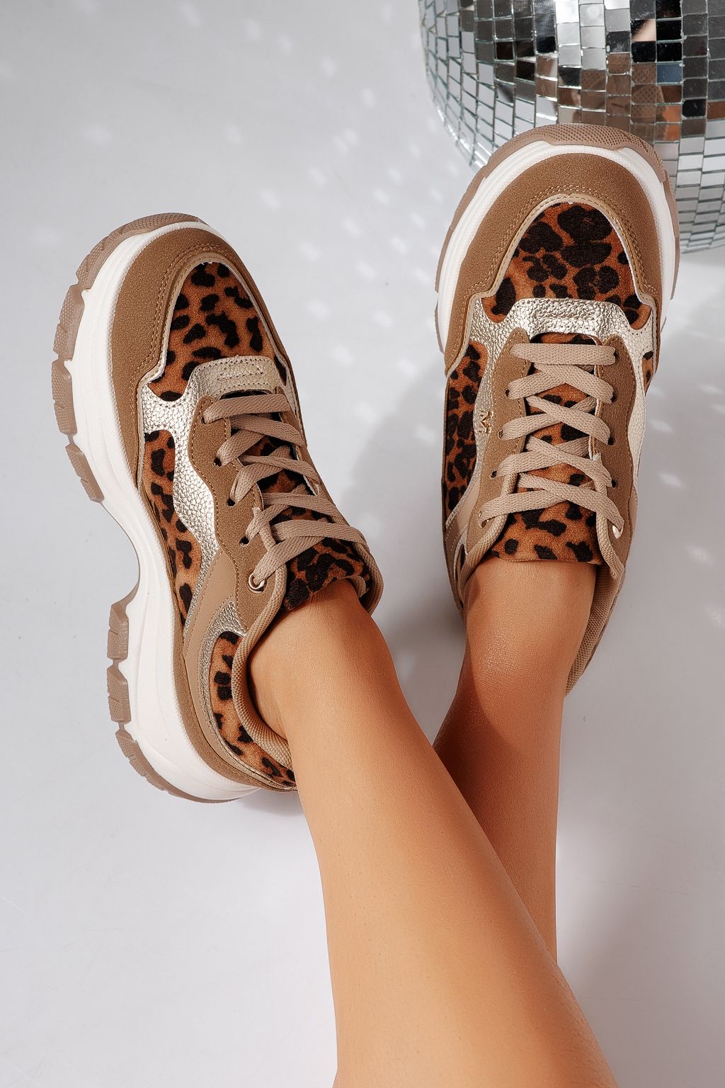 Női sportcipők leopárd öko bőrből készült Savina #24494