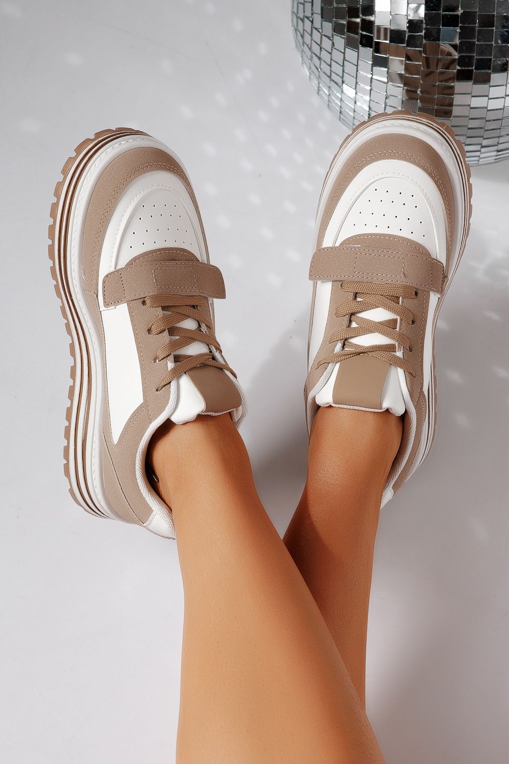 Női sportcipők fehéri öko bőrből készült Tabitha #24456