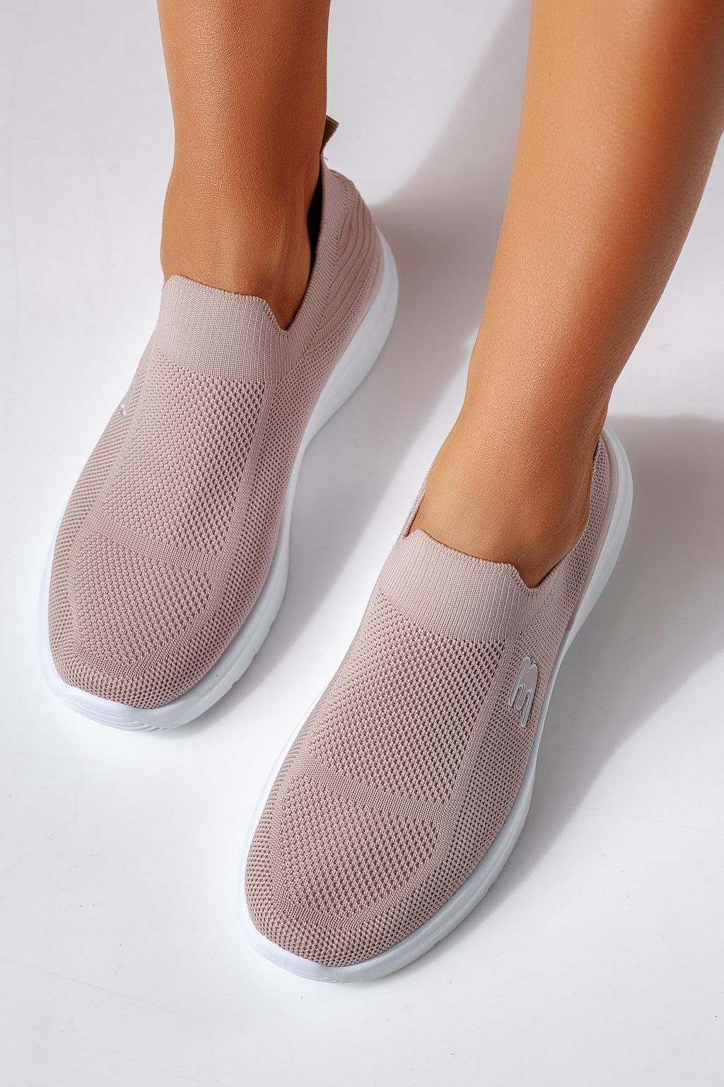 Női sportcipők mályvaszínű textil anyagból készült Alona #24461