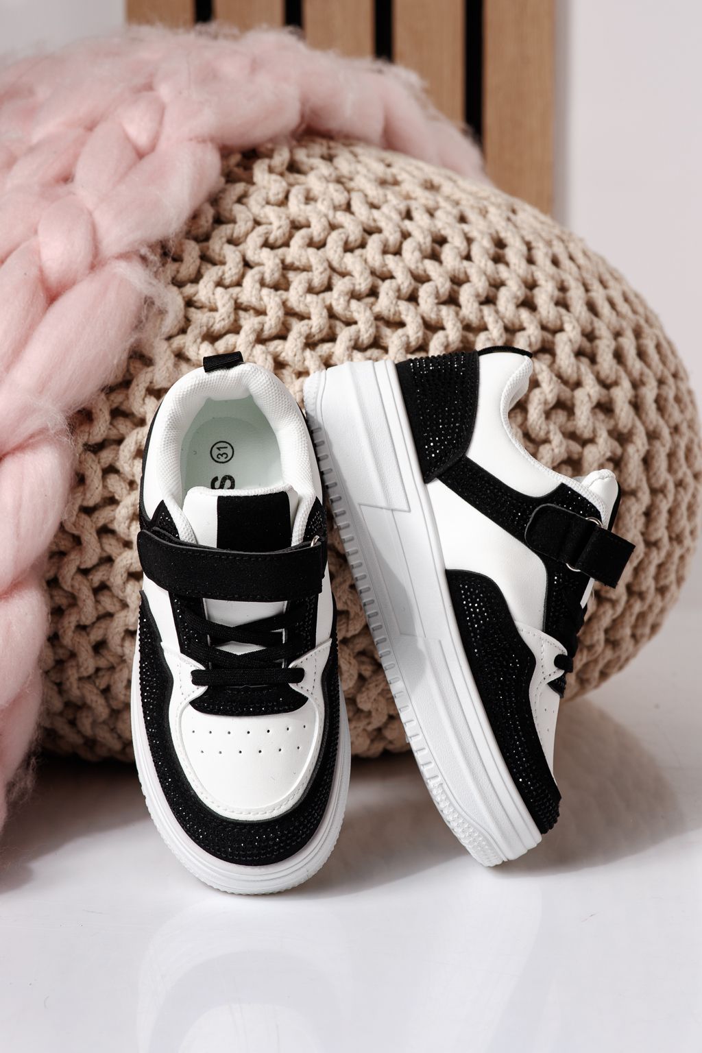 Fehér színű, ekológikus bőrből készült gyermekcipő Aris #24396