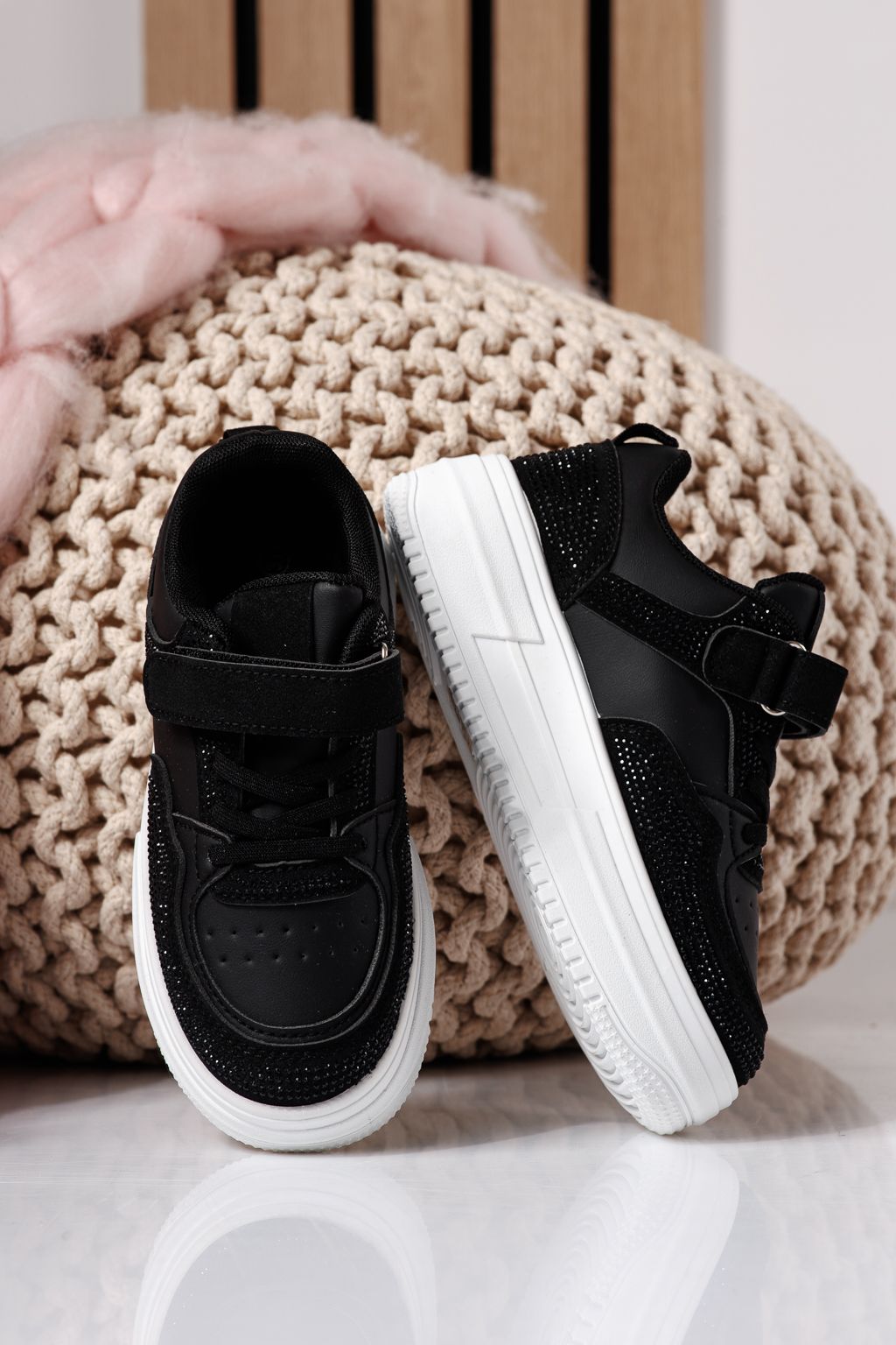 Fekete gyerek tornacipő ekológikus bőrből Aris #24399