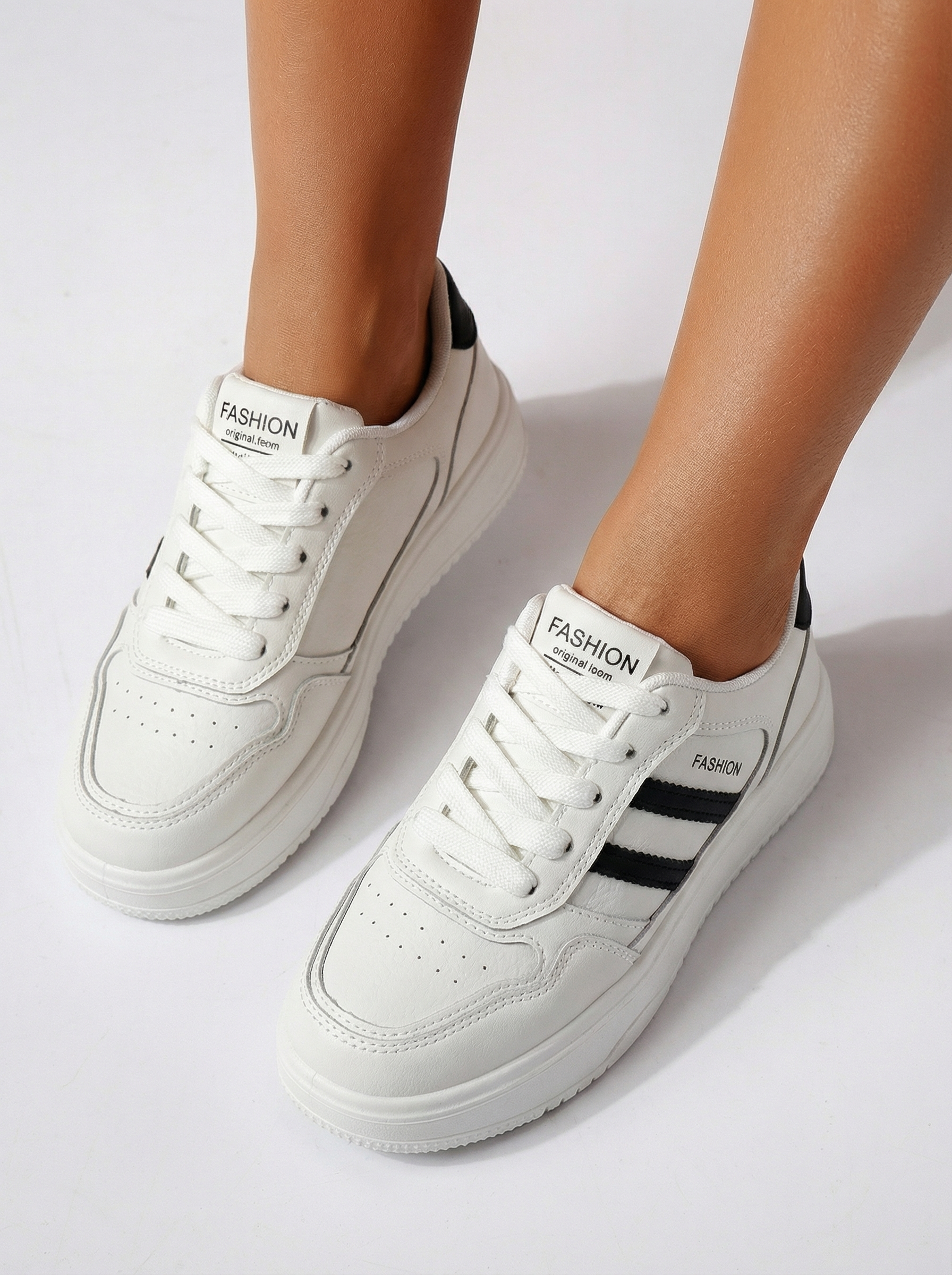 Női sportcipők fekete öko bőrből készült Ekaterina #24499