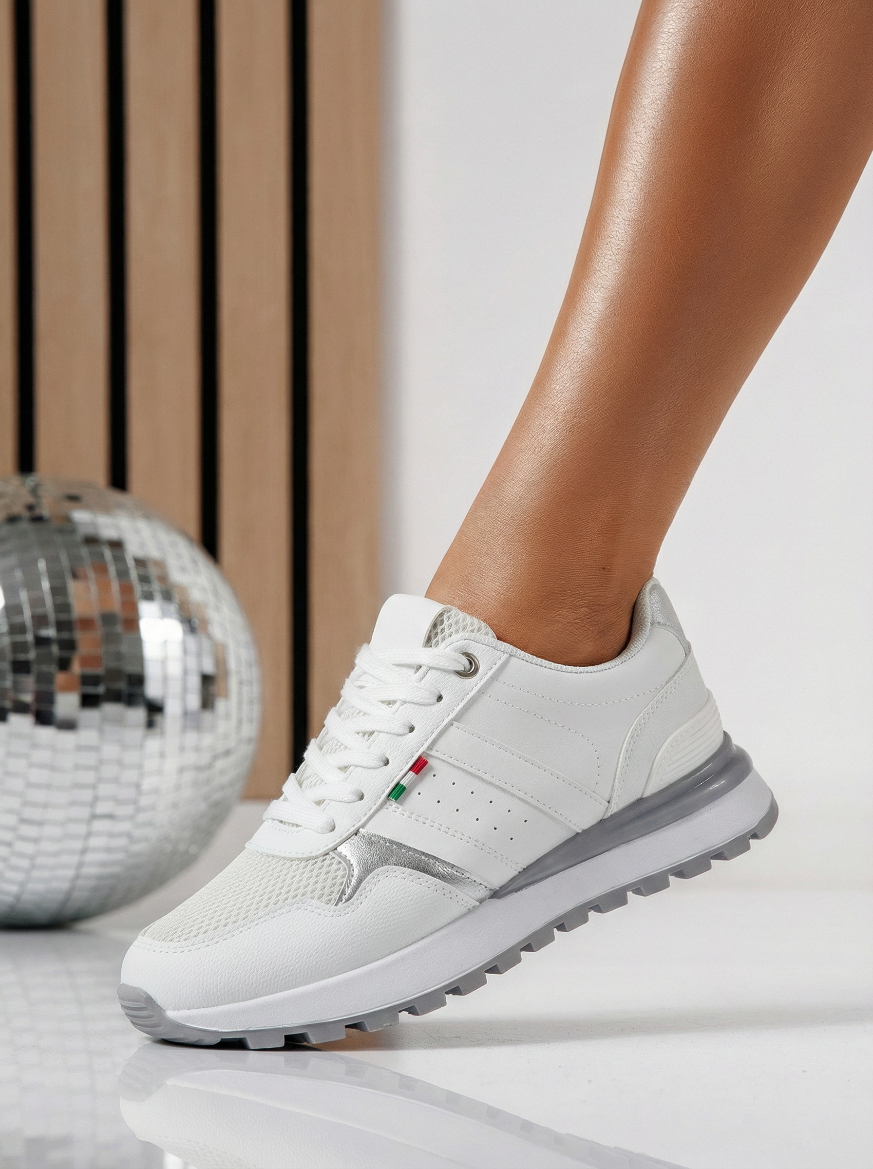 Női sportcipők fehér öko bőrből készült Zhanna #24507