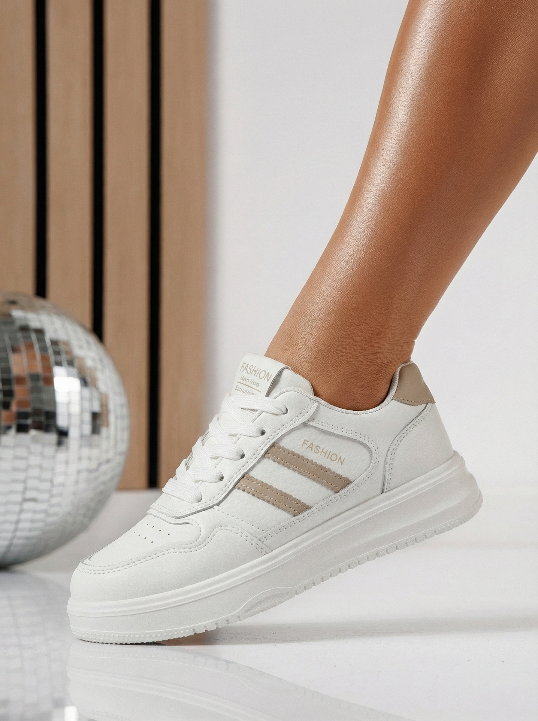 Női sportcipők bézs öko bőrből készült Ekaterina #24498