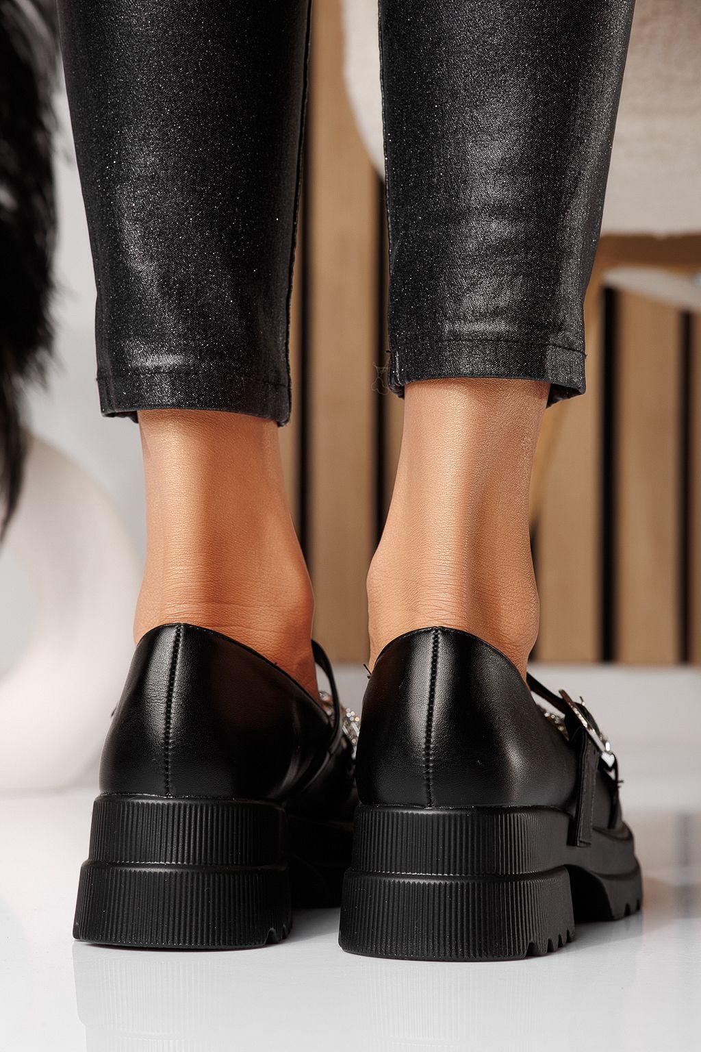 Vespera Női Alkalmi Cipő Fekete Ökológiai Bőrből #24565