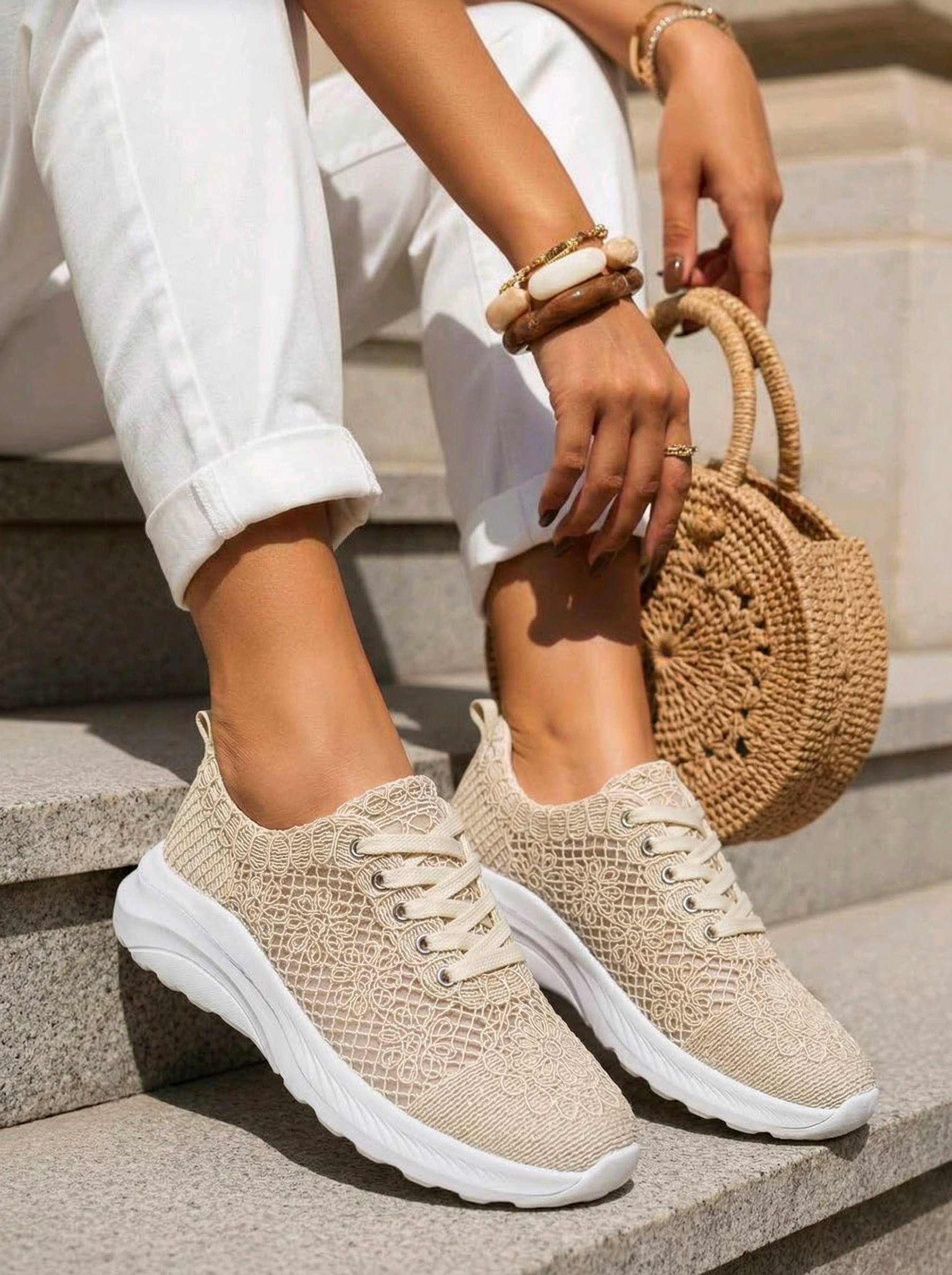 Női sportcipők bézs textil anyagból készült Yuri #24657