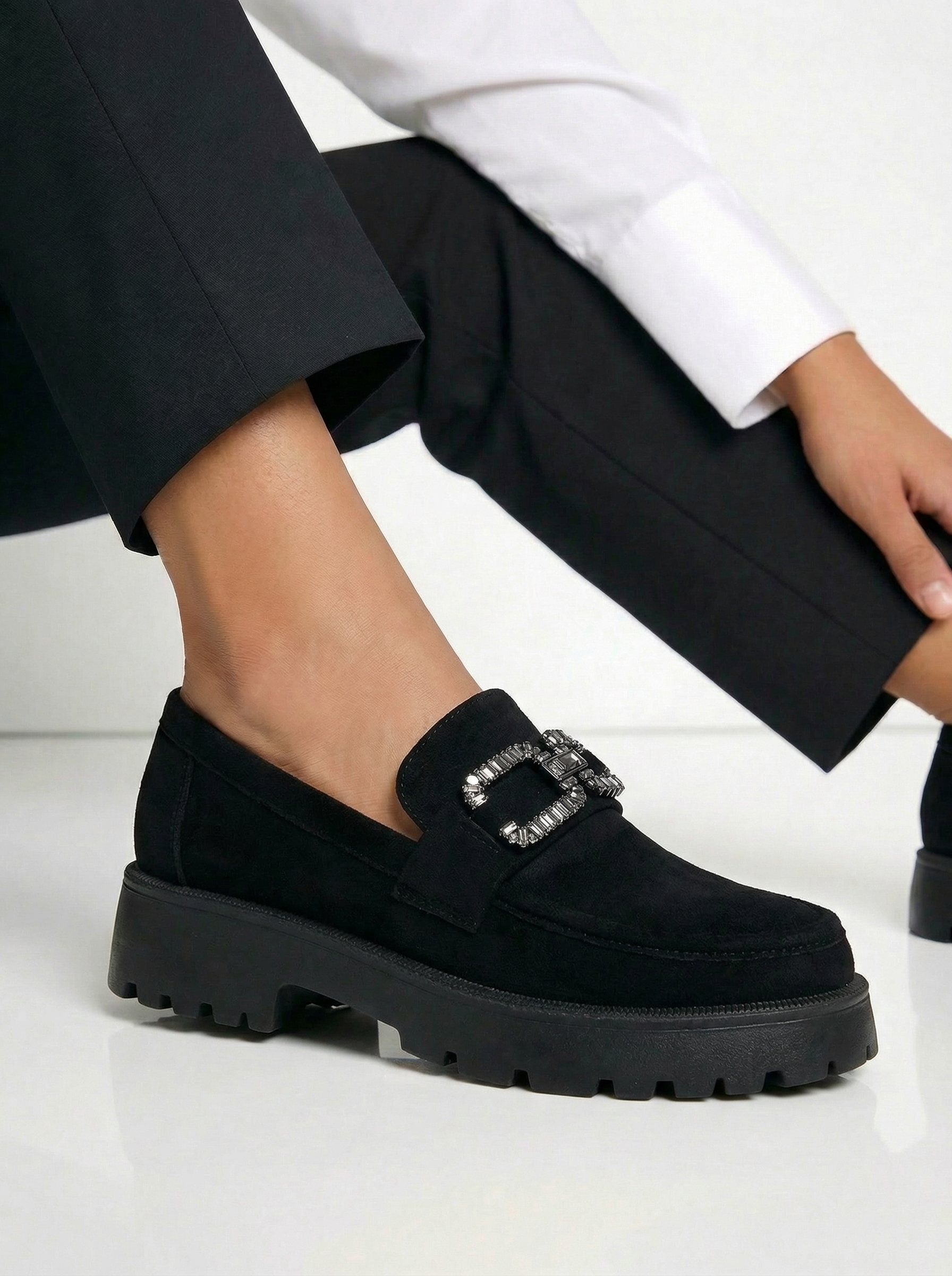 Női alkalmi cipők fekete öko velúrból készült Zafira #24667