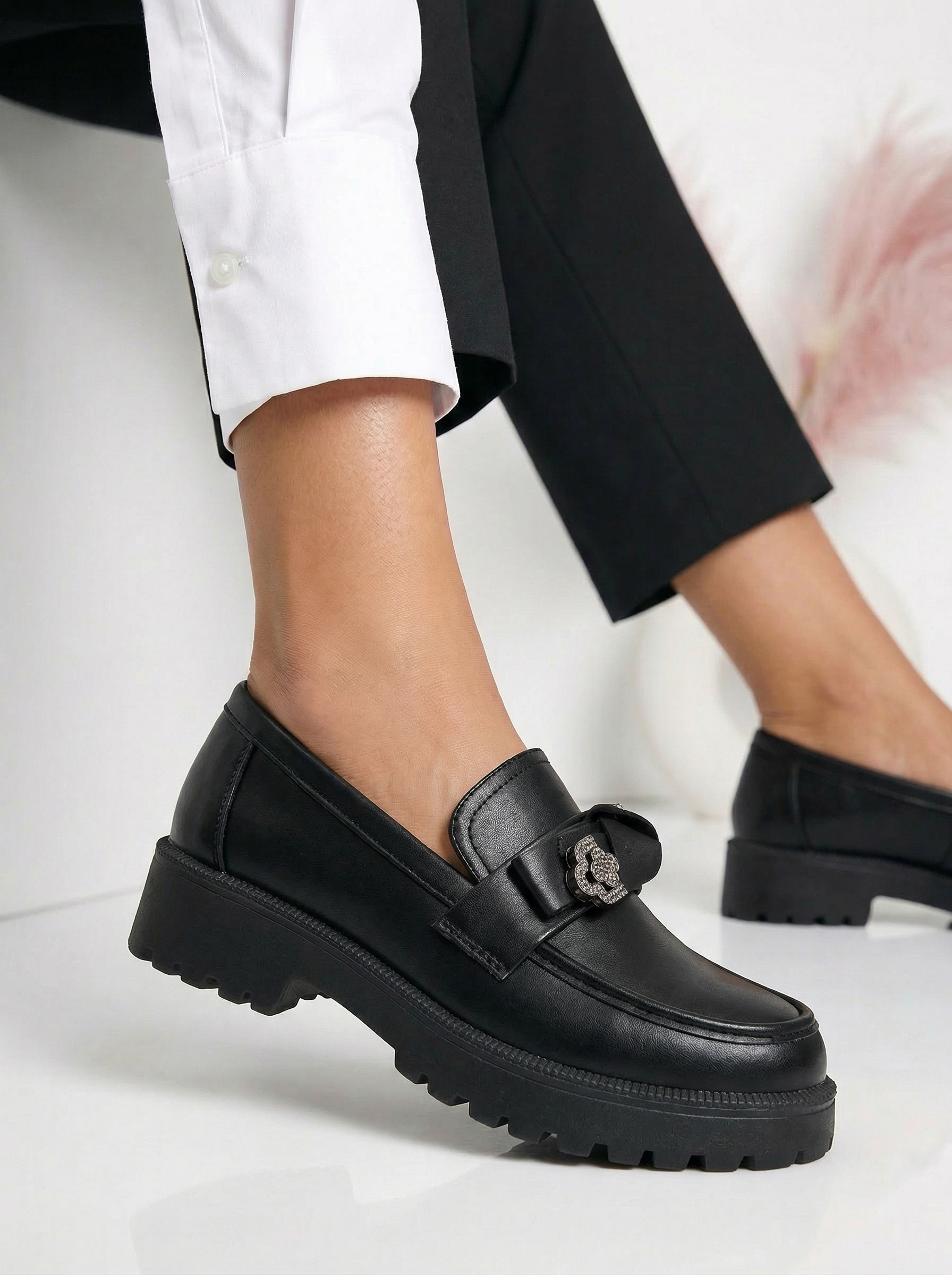 Női alkalmi cipők fekete öko bőrből készült Elaris #24671